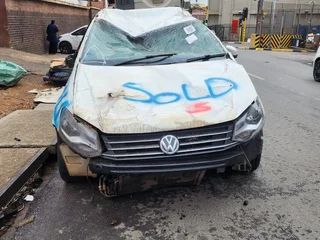 VW POLO SEDAN