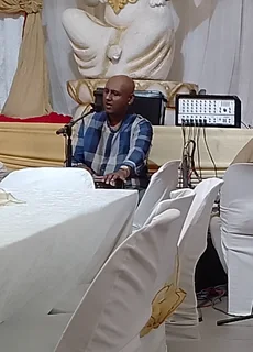 Bhajans & kirtans  Pooja sungeeth