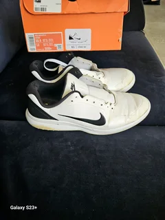 2nd hand nike golf shoes had it 1 year