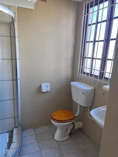 R3 200 | STUDIO BACHELOR For Rent in Kensington, Johannesburg