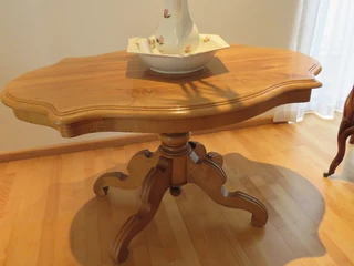 Coffee table antique (Walnut)