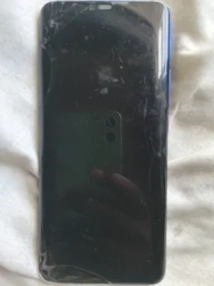 Huawei mate 20 pro 128gb 6gig ram fingerprint small cracks on screen working properly take all netwo