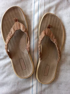 Ladies flip-flops