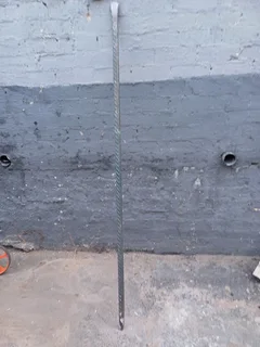 Steel digging crowbar 1.8m