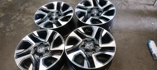 Fortuner wheels