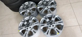 Nissan Navarra silver color