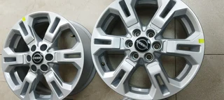 Nissan Navarra silver color