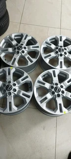 Nissan Navarra silver color