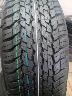 Dunlop grandtrek AT25 265 65 17