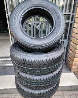 Dunlop grandtrek AT25 265 65 17