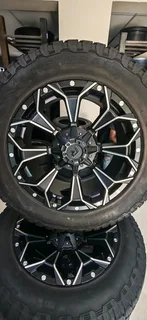 Aftermarket wheels with grabber Tyre