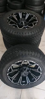 Aftermarket wheels with grabber Tyre