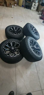 Aftermarket wheels with grabber Tyre