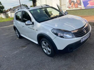 2012 Renault Sandero Hatchback