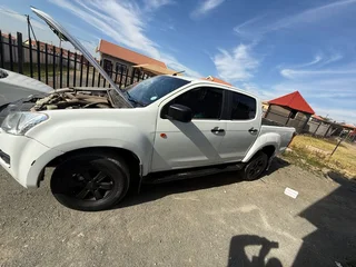 2016 Isuzu KB250 Double Cab