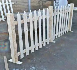 Picket fencing