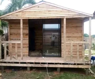 WENDY HOUSES AND LOG CABINS