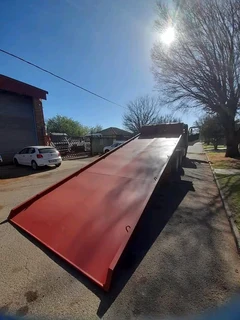 ROLL BACK MANUFACTURER TOW TRUCK FLOOR