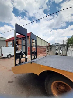 TOW TRUCK FLOOR MANUFACTURER