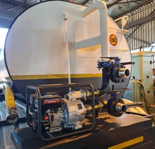 WATER BOWSER TRUCK MANUFACTURER