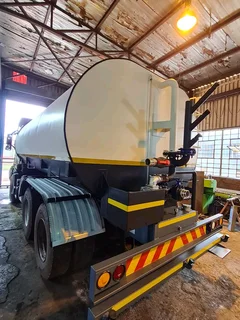 WATER BOWSER TRUCK MANUFACTURER