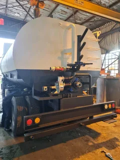 WATER BOWSER TRUCK TANK MANUFACTURER