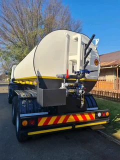 WATER TANKER TRUCK MANUFACTURER