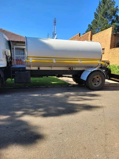 HONEY SUCKER TRUCK MANUFACTURER SEPTIC SEWERAGE TANK