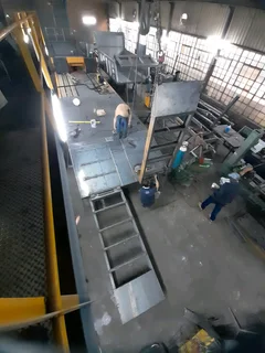 TOW TRUCK MANUFACTURER ROLL BACK TRUCK FLOOR