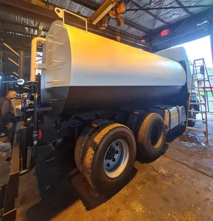 WATER TANKER MANUFACTURER WATER BOWSER TANK