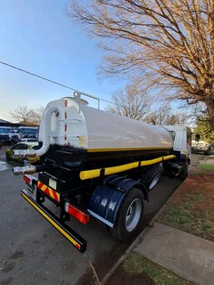 HONEY SUCKER TRUCK MANUFACTURER SEPTIC SEWERAGE TANK