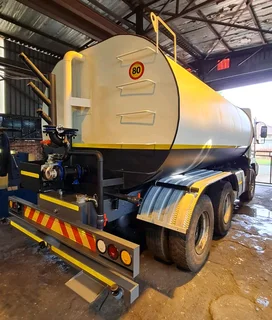 WATER BOWSER TRUCK MANUFACTURER