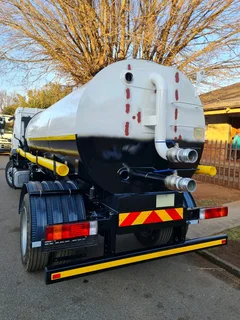 HONEY SUCKER TRUCK MANUFACTURER SEPRIC SEWERAGE TANK