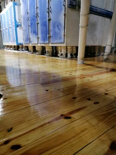 BN WOODEN FLOORING