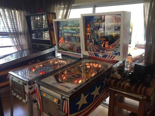 Fast Draw Pinball Machine by Gottlieb, 4 player, available on order