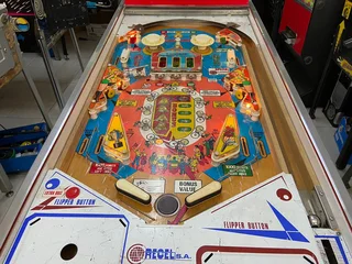 Criterium 2000 pinball machine from 1975, for sale