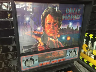 Dirty Harry theme Pinball Machine by Williams Pinball