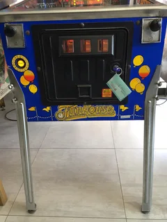 Funhouse Pinball Machine , manufactured by Williams ,  a Pat Lawlor concept design