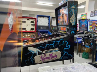 The Addams Family Pinball Machine for sale , in excellent condition , with extra mods
