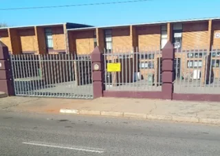 A Room Available In A 2bedroom Flat 064 528 0457 No Deposit