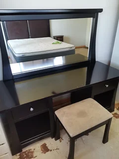 Dresser table and stool