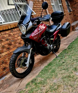 HONDA TRANSALP XL 700CC