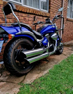 SUZUKI BOULEVARD M50  VZ 800  ONLY 25000 KMS