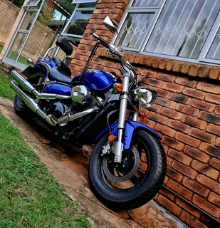 SUZUKI BOULEVARD M50  VZ 800  ONLY 25000 KMS