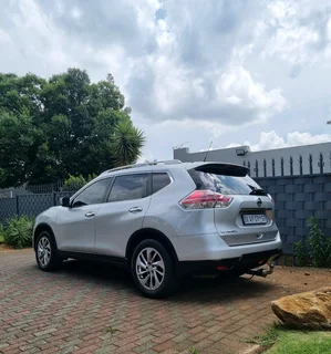 2016 NISSAN X-TRAIL DCI SERVICE HISTORY AND SPARE KEYS