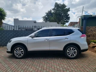 2016 NISSAN X-TRAIL DCI SERVICE HISTORY AND SPARE KEYS