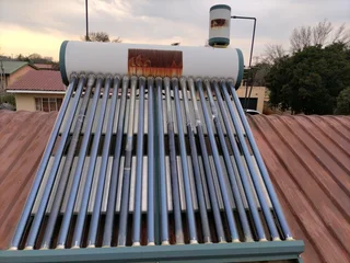 200 Litres solar gyser