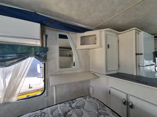 SPRITE SWING 2003 CARAVAN