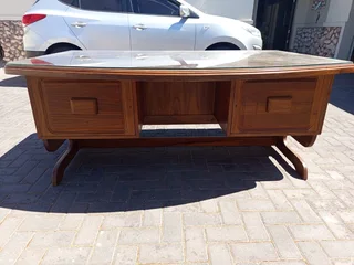 Custom-built Rhodesian Teak Executive Study Desk (c.1970).