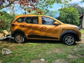 2021 Renault Triber 1.0 Expression Life *7 Seater*